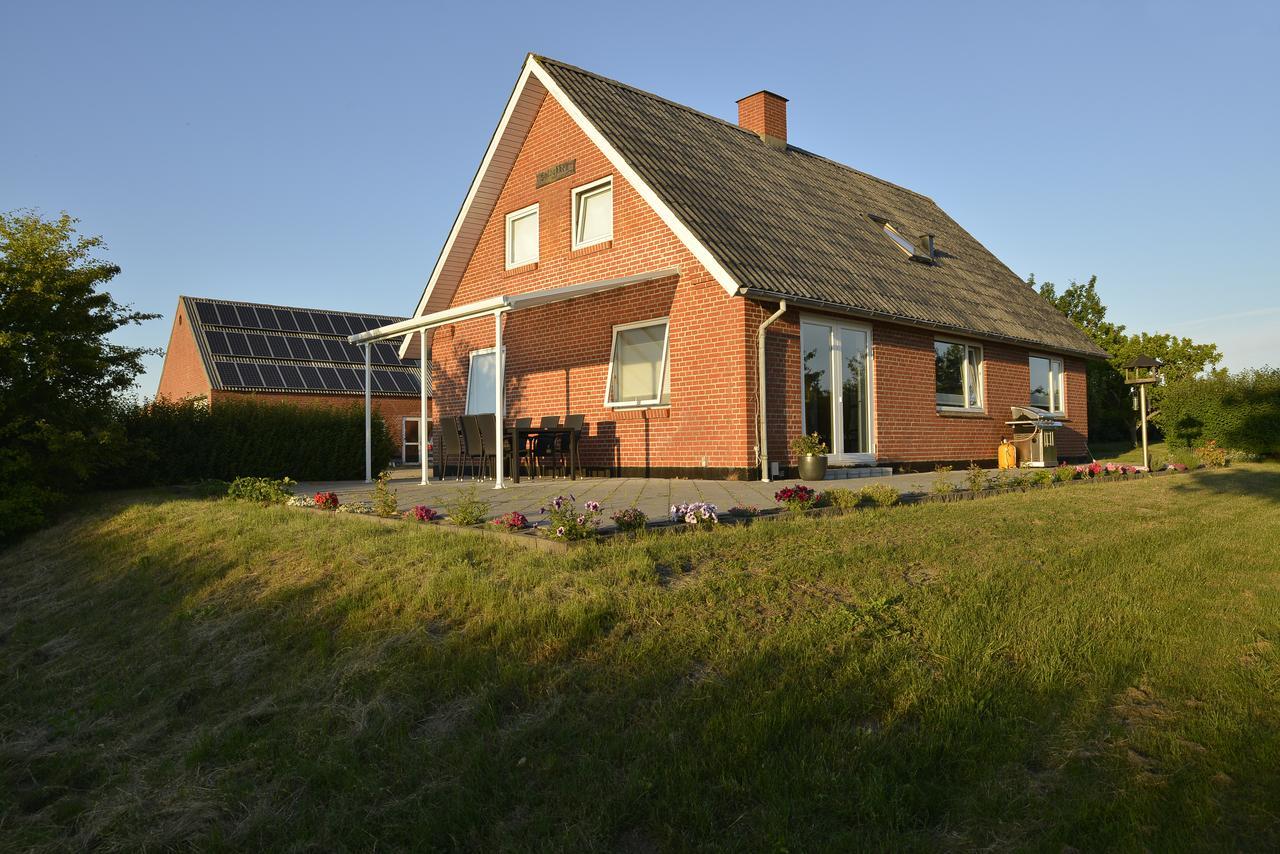 Bed and Breakfast Kardybvej 8 Tastum Exterior foto